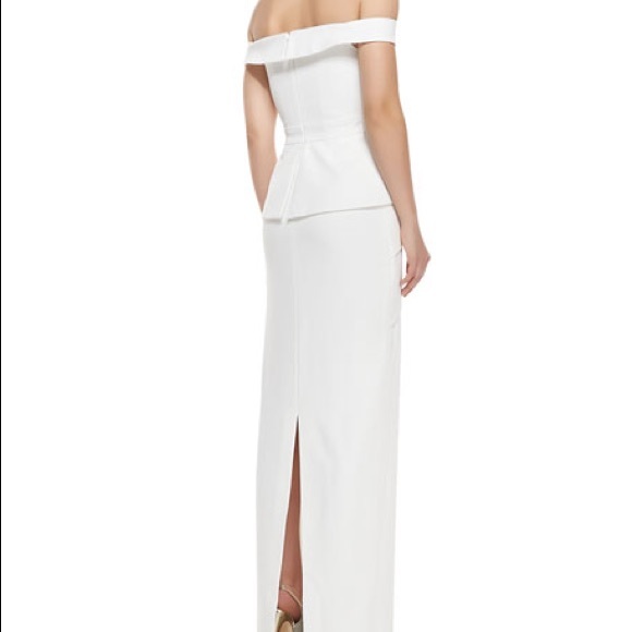 BLACK HALO EVE LA REINA GOWN - Picture 3 of 12